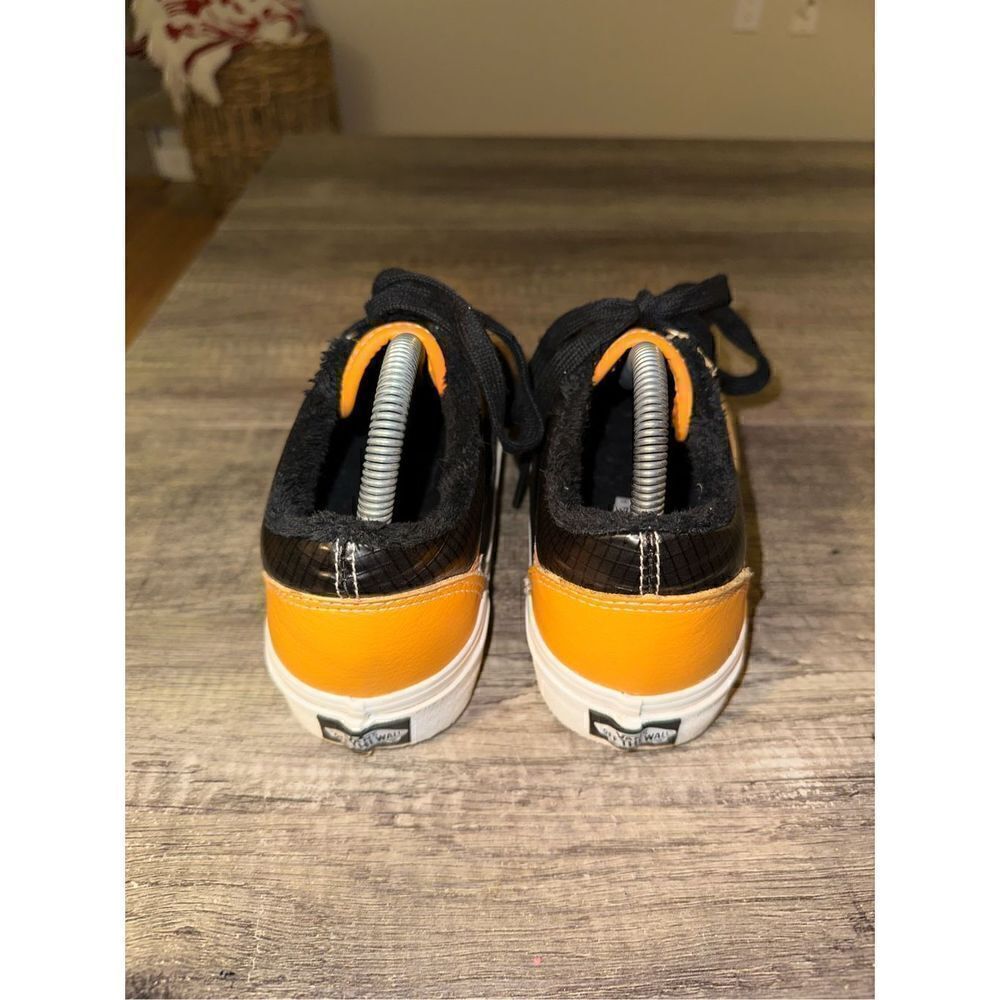 Vans Old Skool MTE Mens Size 6.5 and Women’s 8 Leather All Weather Skate Apricot - Picture 5 of 9